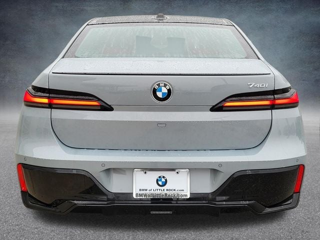 2026 BMW 7 Series 740i