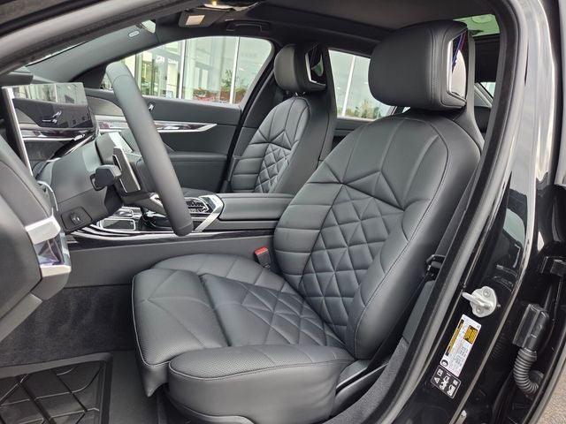 2026 BMW 7 Series 740i xDrive M Sport