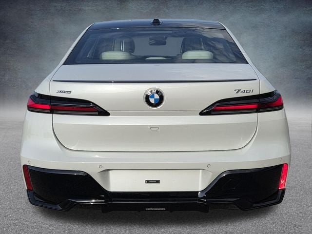2026 BMW 7 Series 740i xDrive