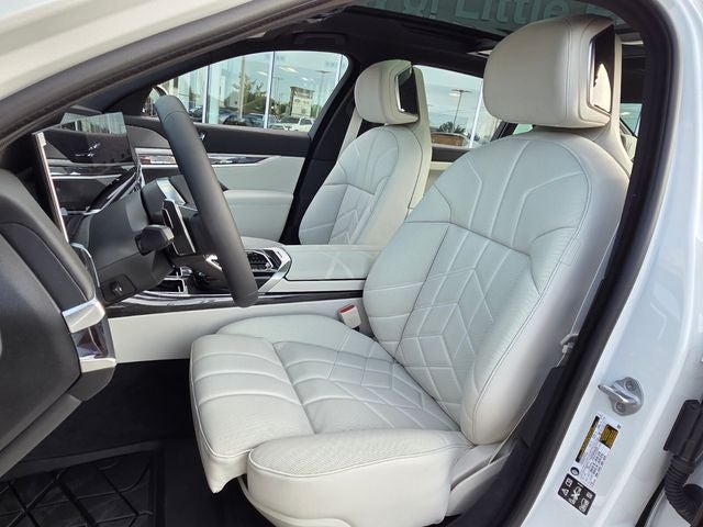 2026 BMW 7 Series 740i xDrive