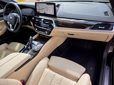 2023 BMW 5 Series 530i