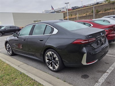2025 BMW 5 Series 530i xDrive