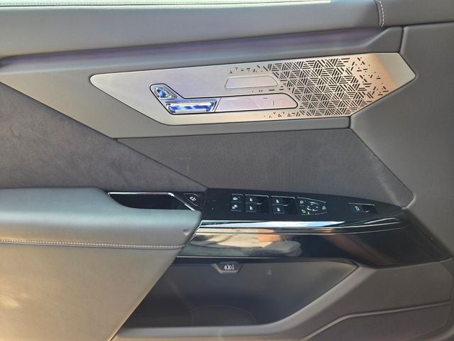 2027 BMW 7 Series 740i