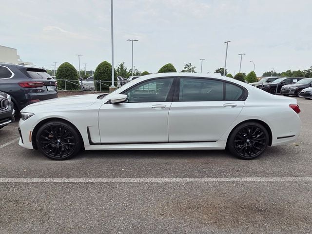 2022 BMW 7 Series 740i