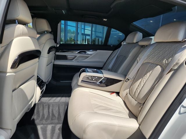 2022 BMW 7 Series 750i xDrive