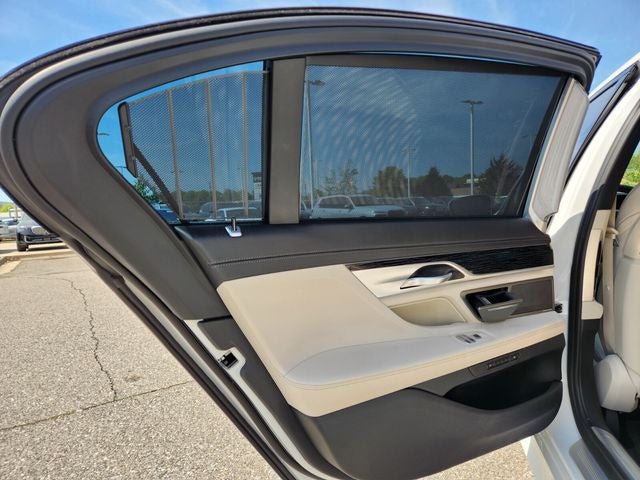 2022 BMW 7 Series 750i xDrive