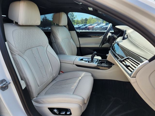 2022 BMW 7 Series 750i xDrive