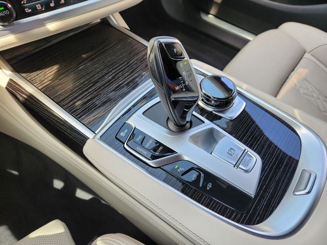 2022 BMW 7 Series 750i xDrive