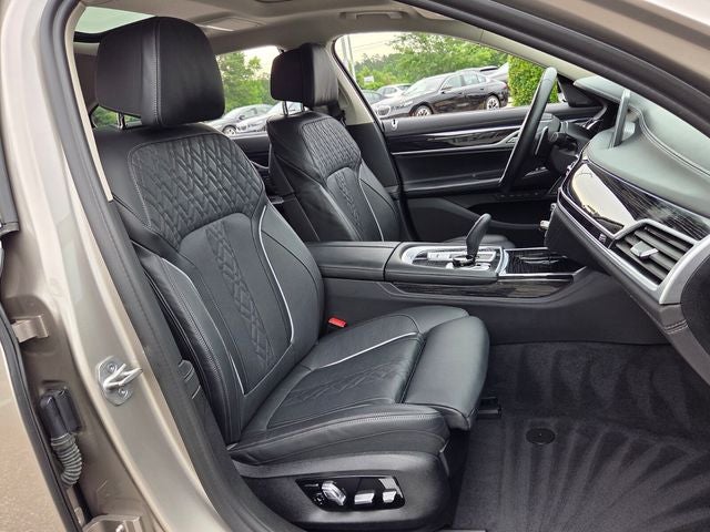 2022 BMW 7 Series 750i xDrive
