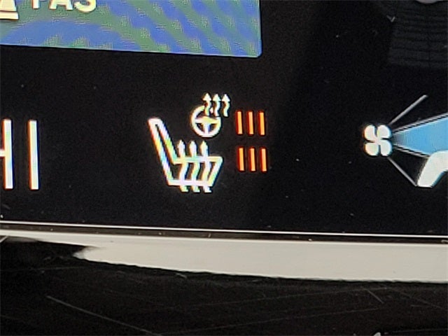 2021 Volvo XC90 T6 Momentum