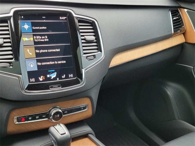 2021 Volvo XC90 T6 Momentum