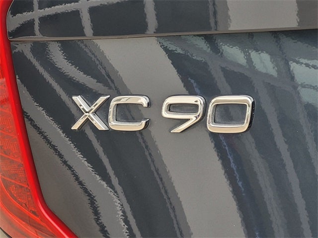 2021 Volvo XC90 T6 Momentum