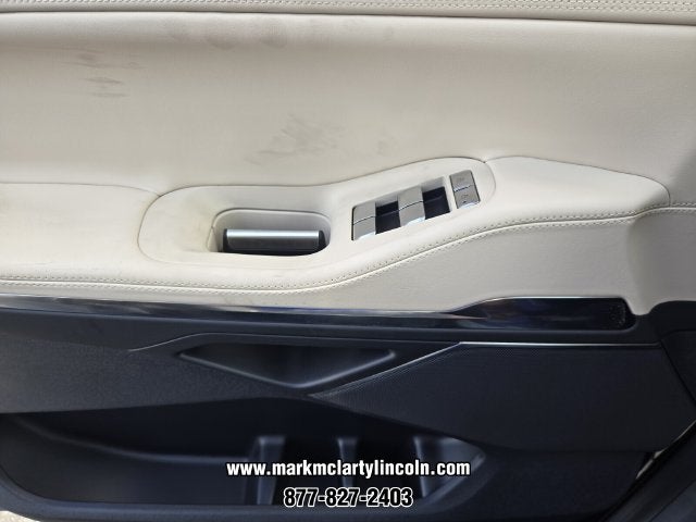 2027 Lincoln Navigator Premiere