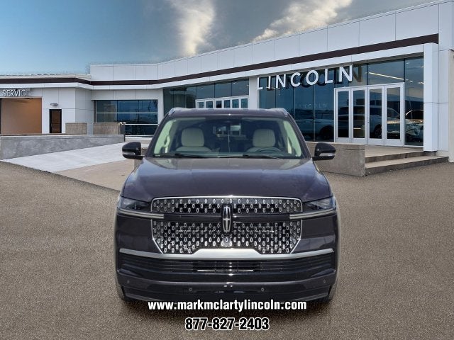 2027 Lincoln Navigator Premiere
