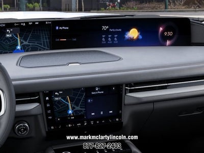 2027 Lincoln Navigator Premiere