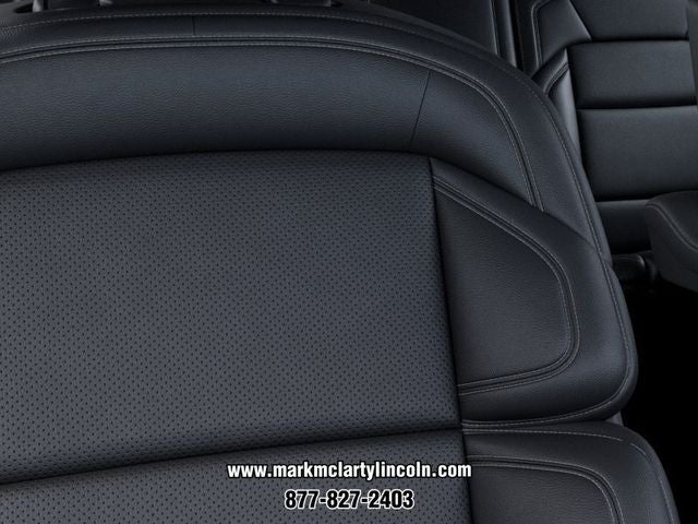 2027 Lincoln Navigator Premiere