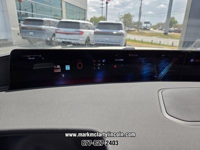 2027 Lincoln Navigator Premiere