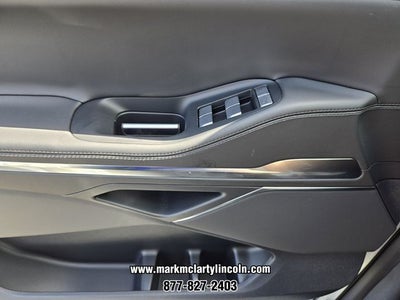 2027 Lincoln Navigator Premiere