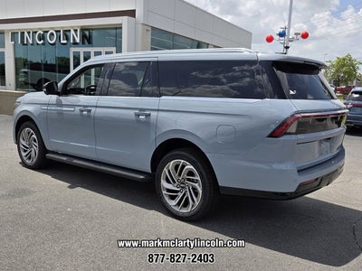 2027 Lincoln Navigator L Premiere