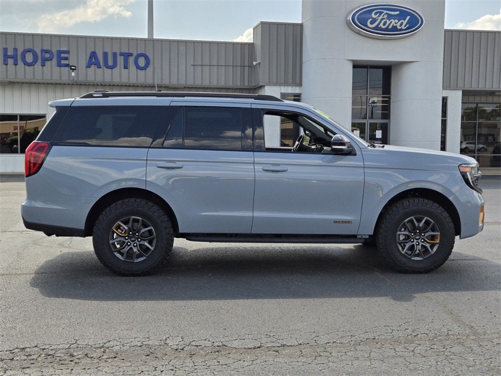 2025 Ford Expedition Tremor