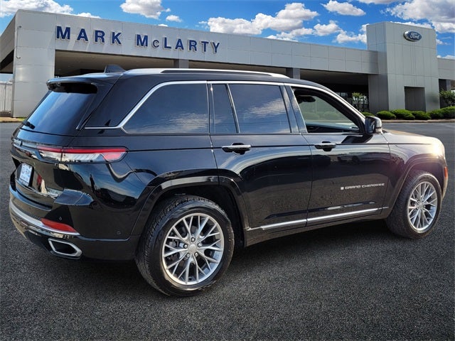 2023 Jeep Grand Cherokee Summit
