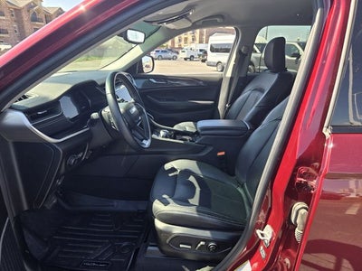 2022 Jeep Grand Cherokee L Laredo