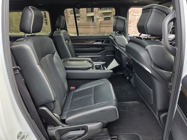 2023 Jeep Grand Wagoneer L Series II