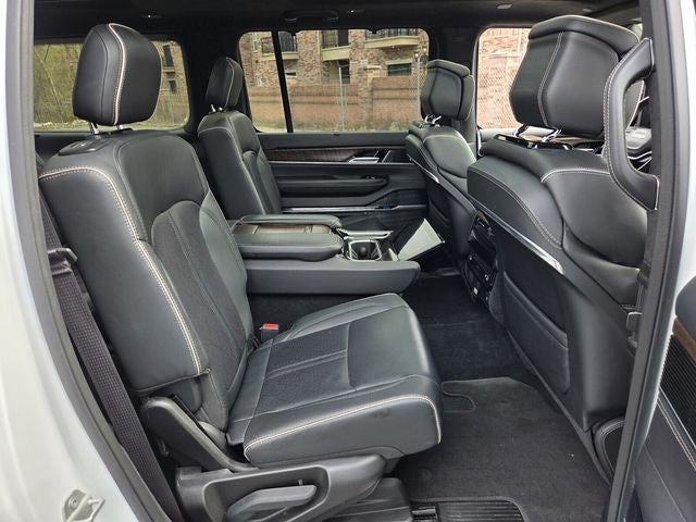 2023 Jeep Grand Wagoneer L Series II