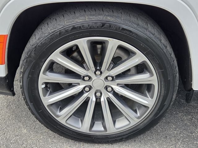 2023 Jeep Grand Wagoneer L Series II