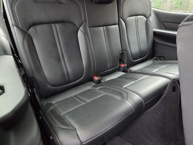 2025 Jeep Wagoneer Base