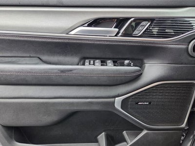 2025 Jeep Wagoneer Base