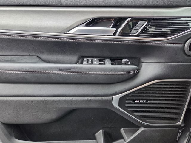 2025 Jeep Wagoneer Base