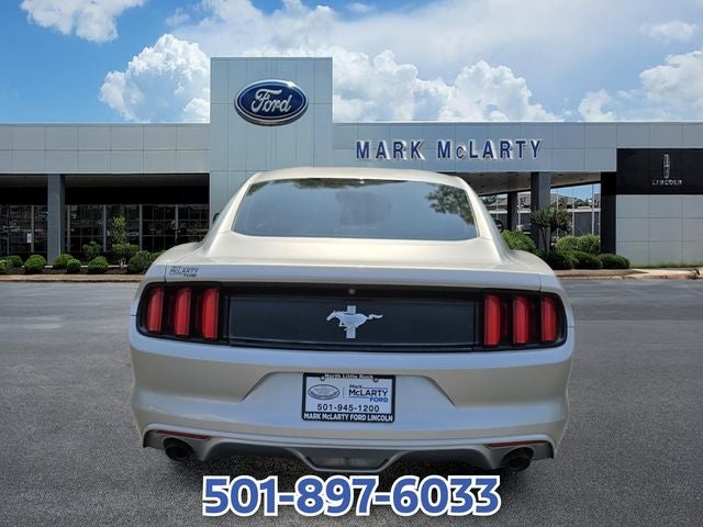 2016 Ford Mustang V6