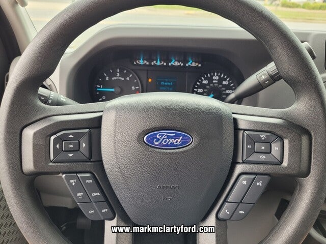 2025 Ford E-450SD Base DRW