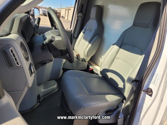 2026 Ford E-450SD Base DRW