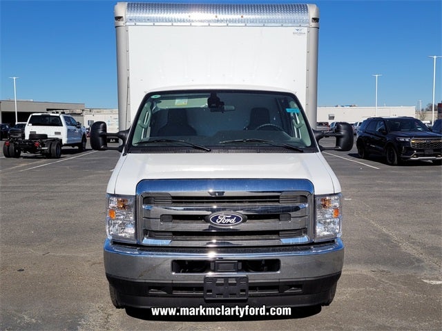 2026 Ford E-450SD Base DRW