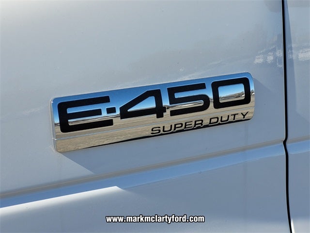 2026 Ford E-450SD Base DRW
