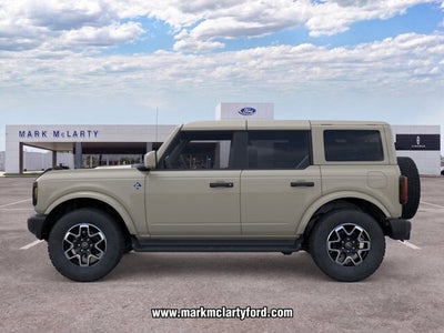 2026 Ford Bronco Outer Banks