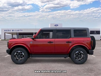 2026 Ford Bronco Outer Banks