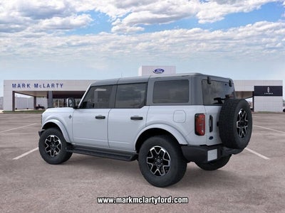 2026 Ford Bronco Outer Banks