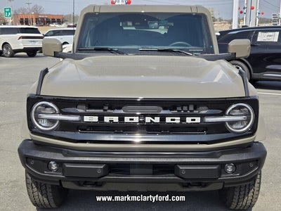 2026 Ford Bronco Outer Banks