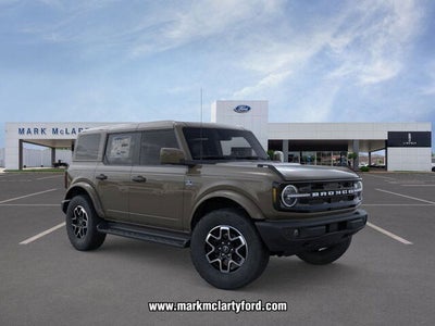 2026 Ford Bronco Outer Banks