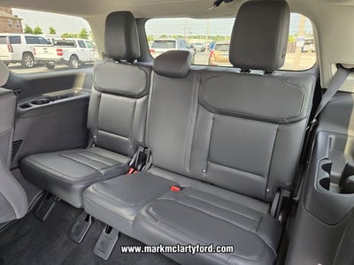 2027 Ford Expedition Active