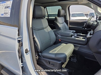 2027 Ford Expedition Active