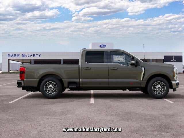 2027 Ford F-350SD Lariat