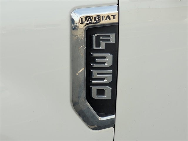 2022 Ford F-350SD Lariat DRW