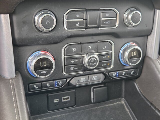 2023 GMC Yukon XL SLT