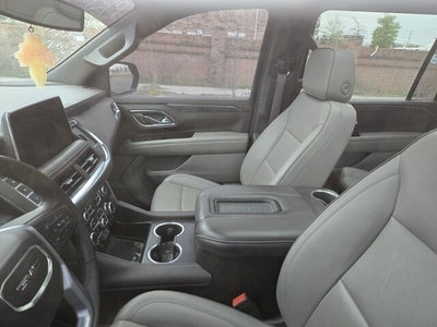 2023 GMC Yukon XL SLT