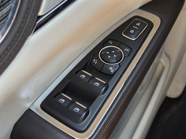 2018 Lincoln Continental Black Label