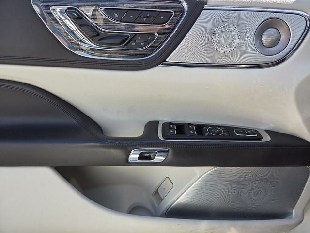 2018 Lincoln Continental Black Label